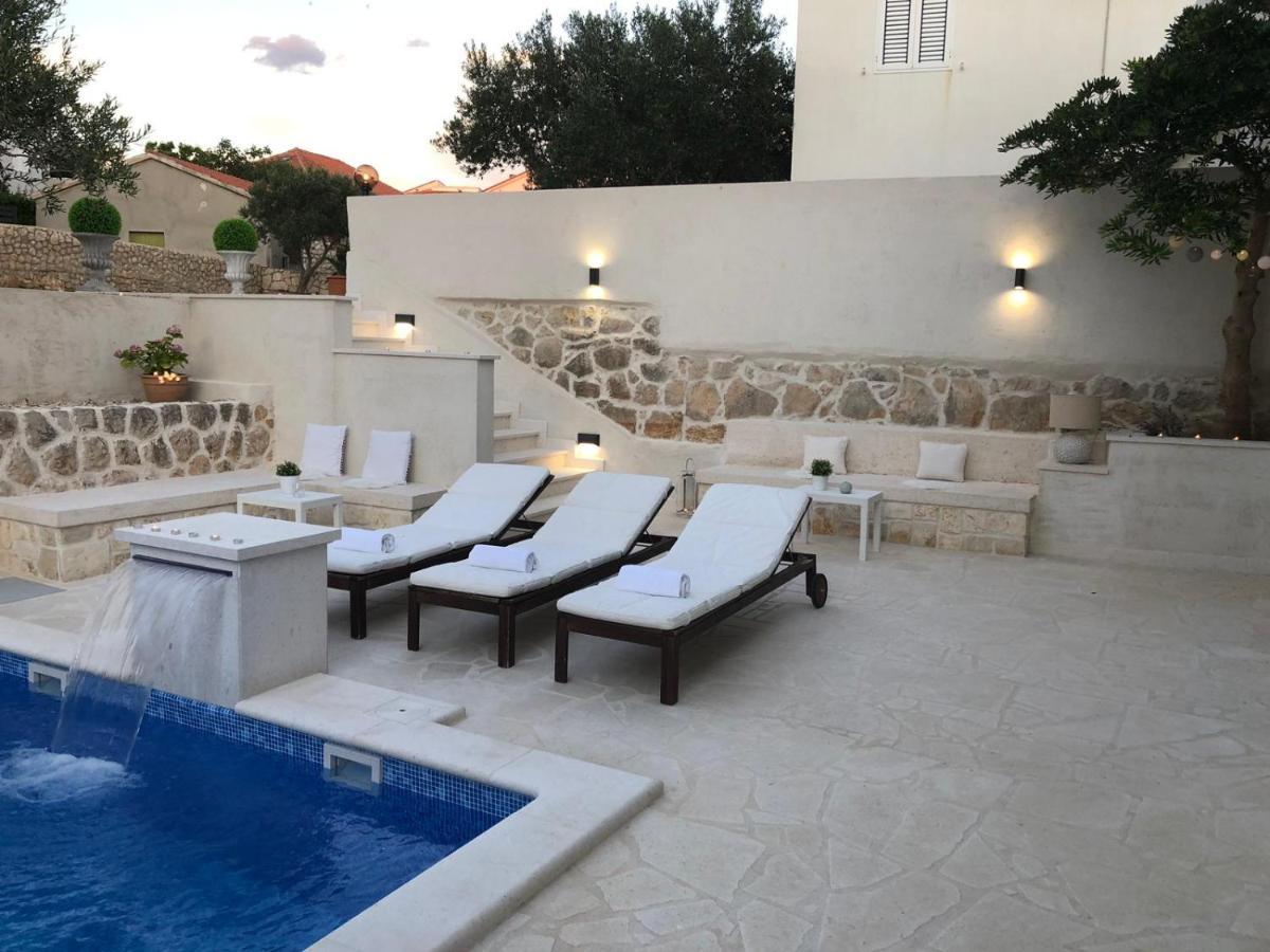 Villa Bella With Pool Novalja Extérieur photo